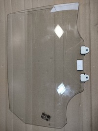 фото thumb №1, Mg zs 3 - стекло дверь правый задняя