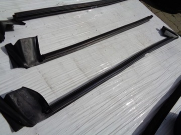 фото thumb №7, Планка накладка з стёкла прокладка vw passat cc