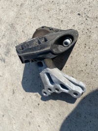 фото thumb №1, Citroen c3 iii кронштейн двигуна 1.2 2021r 9676780580