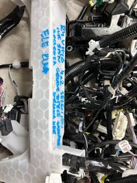 фото thumb №9, Rav4 v гібрид 4x2 джгут електропроводка салону транспортного засобу