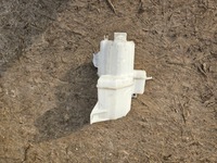 фото thumb №1, Toyota rav4 v бачок склоомивача