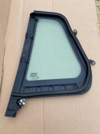 фото thumb №2, Volvo v60 скло двері права задня