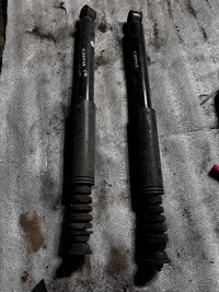 фото thumb №1, 61 renault captur i амортизатор задній задня 562105955r