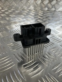 фото thumb №1, Резистор резистор вентилятор alfa romeo stelvio 16- mr017600-5990