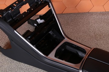 фото thumb №8, Bmw g14 g15 g16 туннель средний подлокотник кожа merino