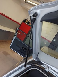 фото thumb №15, Амортизатор кришки багажника vw polo 9n 9n3 версія 3d 5d 6q6827550c