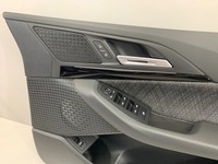 фото thumb №5, Bmw 2 u06 обшивка оббивка двері матеріал амбiєнтне