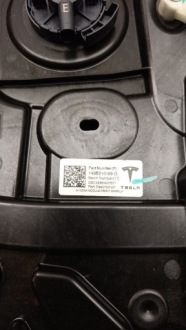 2023 tesla model y подъемник стекло дверь передних 149551099g Доставка, фото thumb