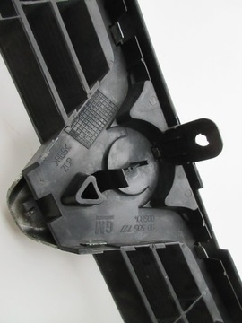 фото thumb №9, Решітка радіатор знак vauxhall opel vectra b 90505727 90505722