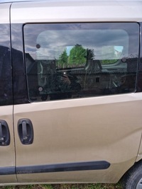 фото thumb №4, Скло відкидна двері задні ліві fiat doblo ii 10- оригінал