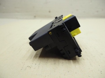 фото thumb №13, Коробка запобіжників mercedes e w210 0005401050