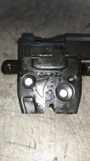 фото thumb №3, Замок кришки багажника ford fiesta mk7