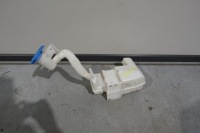 фото thumb №1, Vw jetta бачок омивача насос комплект