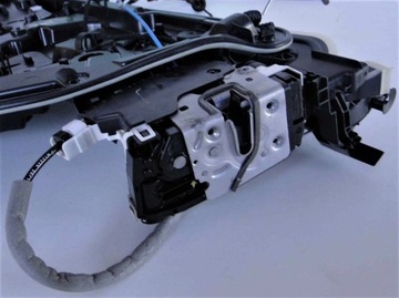 фото thumb №10, A w176 176 вкладка підйомник замок двері праві перед