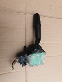 фото thumb №3, Перемикач важіль права toyota avensis t25