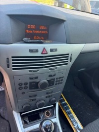 фото thumb №8, Капот крышка двигателя перед opel astra h 2006 год 1.6 benz z20r