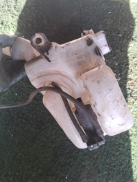 фото thumb №5, Peugeot 207 1007 бачок омывателя помпа 1.4 1.6 hdi