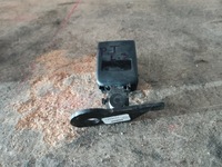 фото thumb №4, Клипса поперечина ремней правый задняя renault laguna iii 888429402r