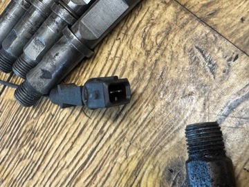 фото thumb №5, Audi a6 c5 2.5 tdi інжектор форсунки керуючий 059130202b 059130201a /