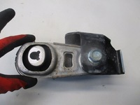 фото thumb №3, Кронштейн подушка коробки renault kadjar 1.2 tce