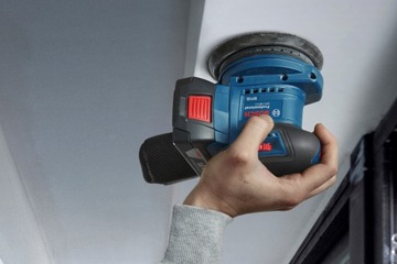 ЭКСЦЕНТРИЧЕСКАЯ ШЛИФОВАЛЬНАЯ МАШИНА GEX 185-LI BOSCH 2x5,0 Ач