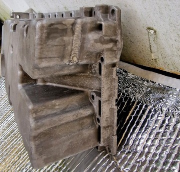 фото thumb №3, Volvo 2.4diesel 30777966 09-14 піддон масляна