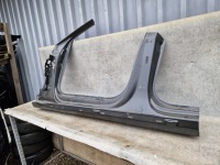 фото thumb №4, Audi a4 b9 8w allroad поріг лівий обшивка nowe 8w9810075tc