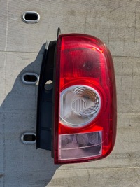 фото thumb №1, Лампа правая задняя задняя dacia duster 265550033r