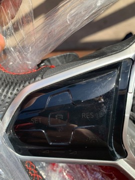 фото thumb №14, Руль многофункциональная с подогревом vw golf 8 passat tiguan 5h0959542h оригинальный номер