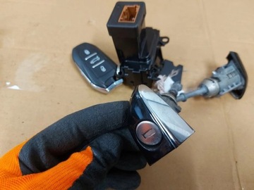 фото thumb №7, Citroen c4 picasso 2 ii замок зажигания ключ 2 вкладыши замка набор комплект 980