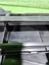 фото thumb №10, Mercedes r172 забірник  канал повітря решітка передній a1725000255