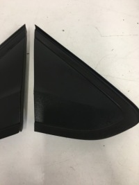 фото thumb №1, Vw up треугольник заглушка крыла правая 1s0853274b