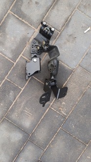 фото thumb №1, Підрамник напрямна двері правий задня ford b-max