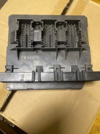 фото thumb №1, Модуль комфорта блок управления bcm vw passat 3aa937087j