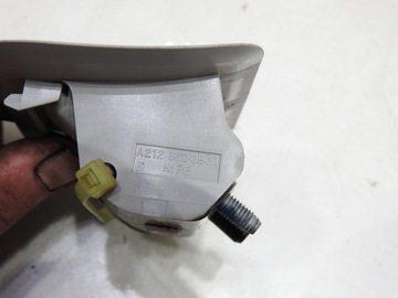 фото thumb №9, Зачіп сітки багажника праві зад w212 універсал