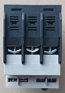 Выключатель двигателя Omron J7MN-3P-4 4200015 2,5-4А 1,5 кВт