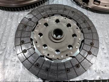 фото thumb №9, Колесо двомасовий комплектні toyota avensis ii t25 13450-0r010 31250-05130 2.0