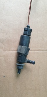 фото thumb №1, Помпа розпилювача audi vw 3b7955681