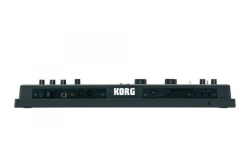 Синтезатор - Korg microKorg XL+