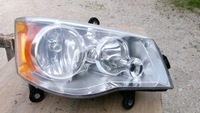 фото thumb №1, Лампа передняя правая town country caravan 08-16