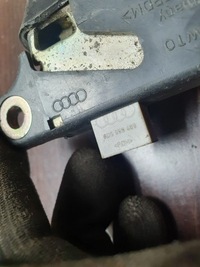 фото thumb №12, Audi a4 s4 b5 8d 1997 замок кришки задньої / багажника