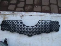 Купить Toyota yaris 2 решётка верх бампера 06-, фото thumb