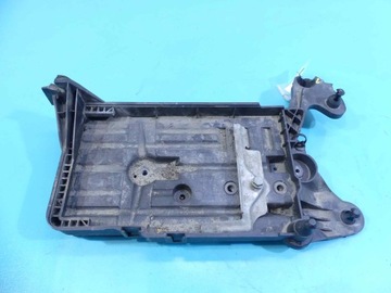 фото thumb №1, Корпус акумулятора основание seat leon iii 12-16 5q0915321j 1.4 tsi