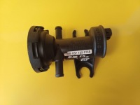 фото thumb №1, Клапан вакууму volkswagen golf iii 2.0 cabrio nr396