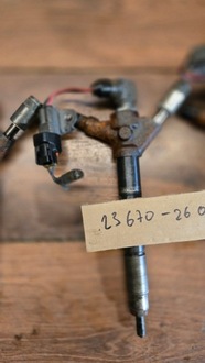 фото thumb №8, Инжектор toyota corolla verso ii avensis t25 2.2 d-cat