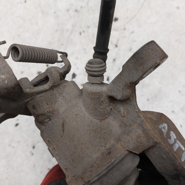 фото thumb №16, Opel astra j супорт гальмівний лівий зад чавунний