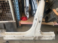 фото thumb №1, Mercedes c w205 четверть блок двигателя левый порог