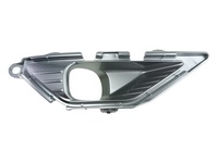 фото thumb №1, Mitsubishi outlander iv 22- заглушка рамка бампера права na галоген