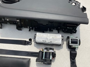 фото thumb №7, Porsche taycan 9j1 панель консоль подушки ремені