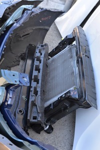 фото thumb №15, Капот бампер решітка радіатора крила pas лампа h7 ксенон балка skoda yeti 2008-